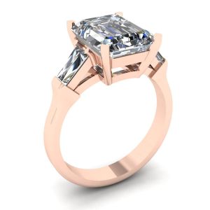 Anillo de compromiso de tres piedras con esmeralda y diamantes de talla baguette en oro rosado - Photo 3