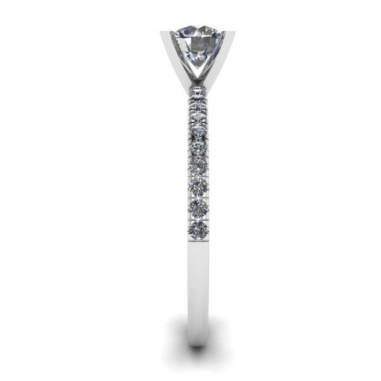 Anillo clásico redondo de diamantes con pavé lateral fino en oro blanco,  Ampliar imagen 3