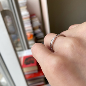 Anillo pavé estilo lazo con diamante redondo - Photo 4