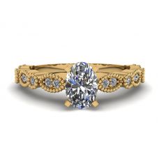 Anillo Estilo Romántico con Diamantes Ovalados en Oro Amarillo
