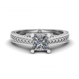 Anillo de diamantes de talla princesa estilo oriental Anillo de diamantes de talla princesa estilo oriental