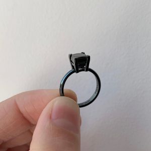 Anillo de rodio negro con diamante negro - Photo 4