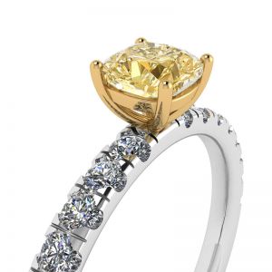 Diamante amarillo cojín de 0,5 ct con anillo de pavé lateral - Photo 1