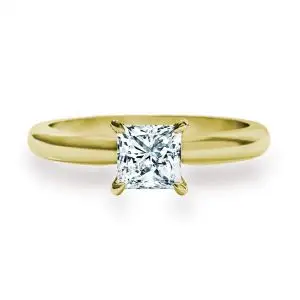 Anillo de compromiso de diamantes talla princesa