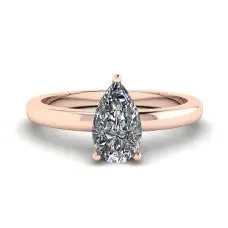 Anillo clásico con solitario de diamante y pera en oro rosa