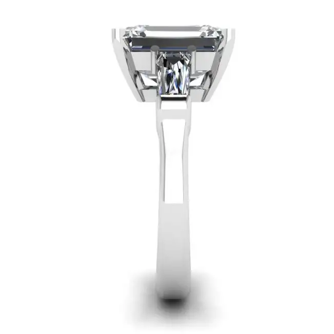 Anillo de compromiso de tres piedras con esmeralda y diamantes de talla baguette - Photo 2