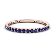 Anillo de eternidad con pavé de zafiros Riviera en oro rosa