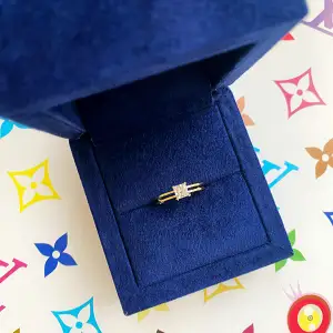 Anillo doble de compromiso de corte princesa contemporáneo - Photo 4