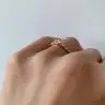 Anillo de compromiso de diamantes inspirado en la naturaleza, Image 3