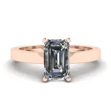 Anillo Rectangular de Diamantes en Oro Rosa