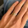 Anillo cojín de diamantes amarillos de 0,5 ct con halo de oro amarillo, Image 5
