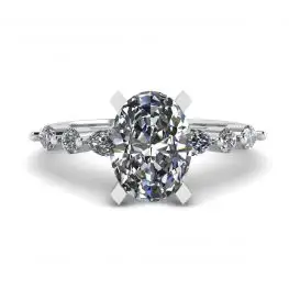 Anillo de Diamantes Ovalados y Piedras Redondas en Oro Blanco