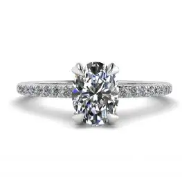 Anillo de diamantes ovalados