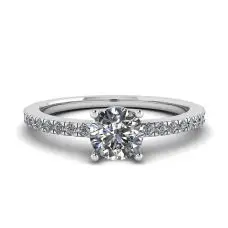 Anillo con pavé lateral de diamantes blancos Oro blanco de 18 quilates