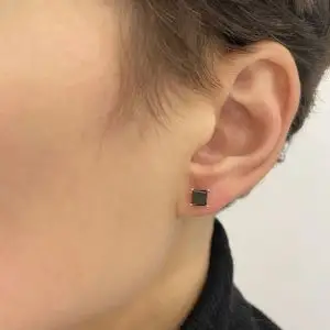 Aretes de diamantes negros de talla princesa de 4 mm - Photo 3