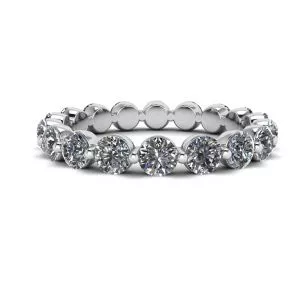 Anillo de eternidad de diamantes de 3 mm Punta compartida