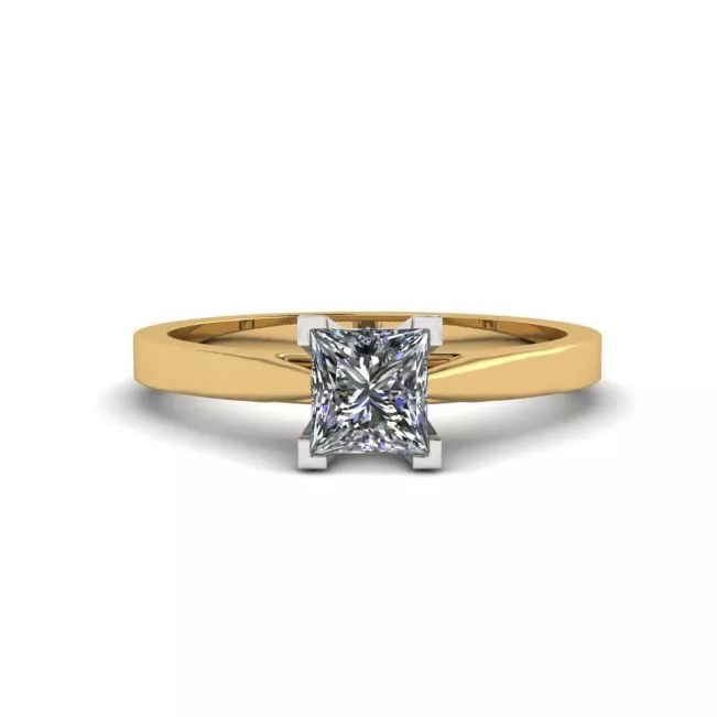 Anillo de estilo futurista con diamantes de talla princesa en oro amarillo