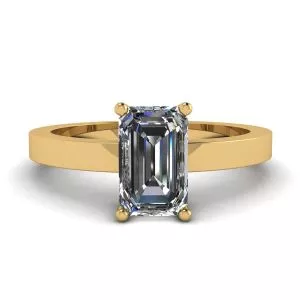 Anillo rectangular de diamantes en oro amarillo de 18 quilates